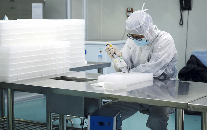 Google dùng trí tuệ nhân tạo để xúc tiến điều chế vắc-xin ngừa virus corona Ảnh 2