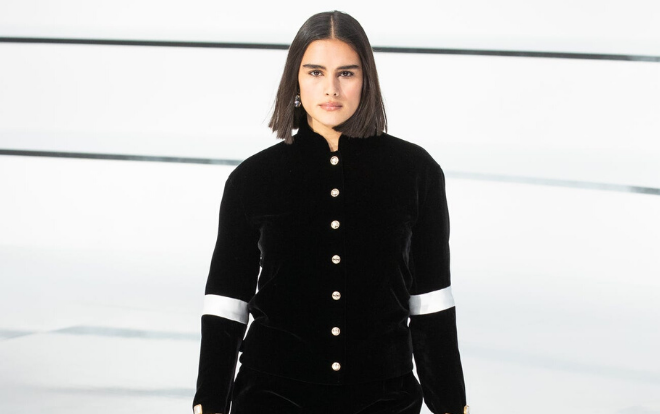 Sau 1 thập kỷ, lần đầu tiên xuất hiện người mẫu ngoại cỡ catwalk trên sàn diễn của Chanel Ảnh 2