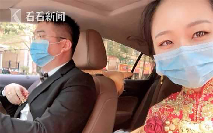 Cô dâu tự lái xe đến nhà trai cử hành hôn lễ, lý do phía sau khiến nhiều người bất ngờ Ảnh 2