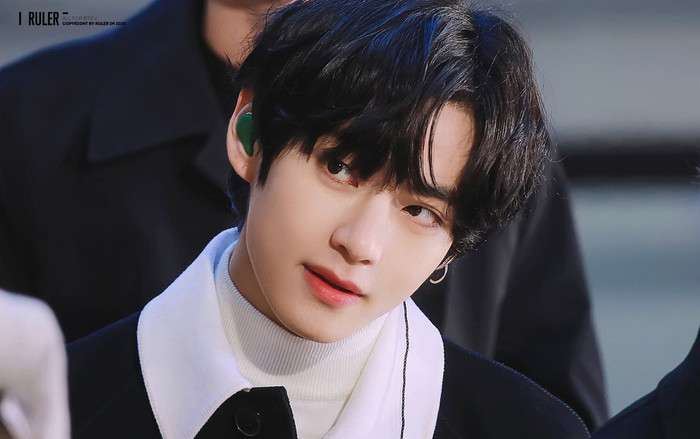 V (BTS) chia sẻ về lần đầu sản xuất và hát nhạc phim 'Itaewon Class' Ảnh 2