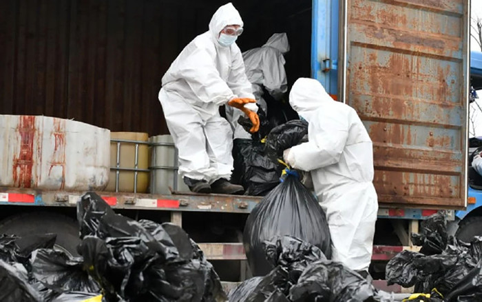 Trung Quốc đau đầu xử lí núi rác thải y tế nhiều gấp 6 lần bình thường sau dịch COVID-19 Ảnh 2