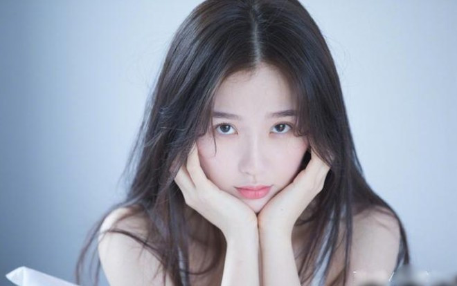 Cách nói chuyện của Ngu Thư Hân đứng vị trí đầu tiên trên hot search, bị dân mạng nói 'làm lố' hơn Dương Siêu Việt Ảnh 2