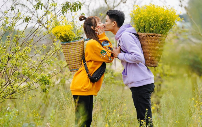 Những khoảnh khắc ngọt ngào của Mạc Văn Khoa và bạn gái trước khi tổ chức đám cưới Ảnh 2