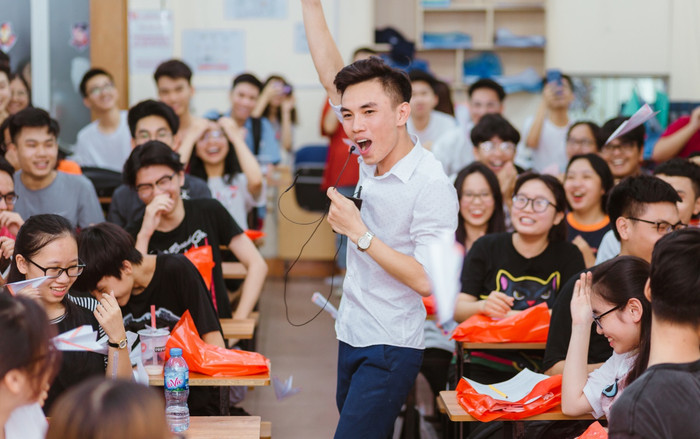 Ngã rẽ của chàng trai từ kỹ sư xây dựng đến thầy giáo truyền cảm hứng cho nhiều thế hệ học trò đỗ đại học Ảnh 2