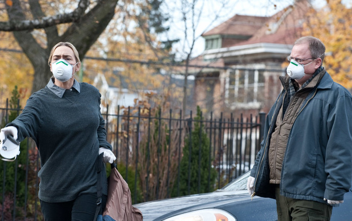 Không đến rạp vì dịch COVID-19, khán giả tìm xem những phim kinh điển về đại dịch Ảnh 2