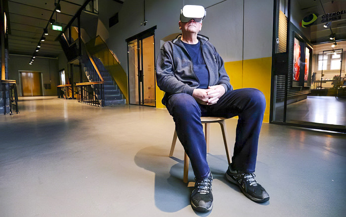 Bệnh nhân tại Hà Lan sử dụng công nghệ thực tế ảo để chống chọi với nỗi đau bệnh tật Ảnh 2