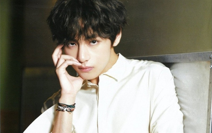 V (BTS) tiết lộ bí quyết giúp kết giao với cực nhiều bạn bè thời còn đi học Ảnh 2