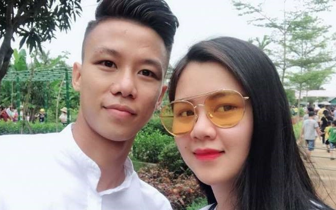 Sợ vợ thiệt thòi, Quế Ngọc Hải tặng đồ hiệu Ảnh 2