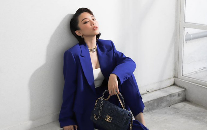 Tóc Tiên ủng hộ dịch Covid-19: Trước ủng hộ 100 triệu, sau đó đi trao 2000 bộ đồ bảo hộ Ảnh 2