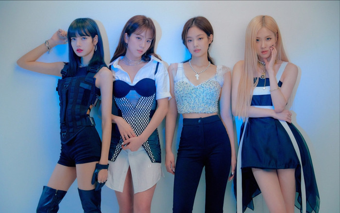 Cựu nhân viên tiết lộ lý do tại sao YG không lựa chọn staff nam cho BlackPink Ảnh 2