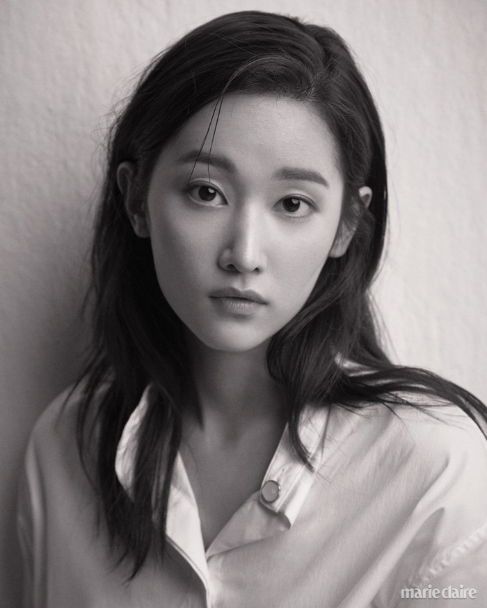 Park Shin Hye và Jeon Jong Seo xinh đẹp, quyến rũ trên tạp chí Marie Claire