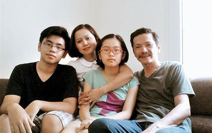 Xúc động trước tâm thư của NSND Trung Anh nhắn con trai đang mắc kẹt ở Thái Lan vì dịch COVID-19 Ảnh 2