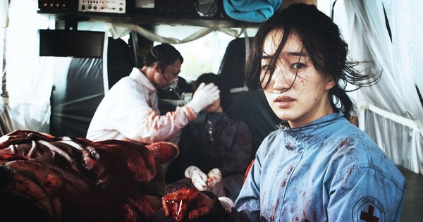 Nếu phải cách ly 2 tuần, đây là 14 tựa phim về bệnh dịch - zombie để bạn thử thách độ can đảm (Phần 2)