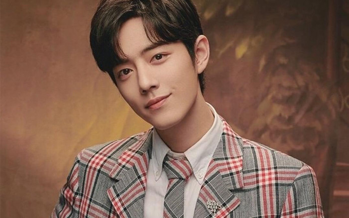 Muốn nghe Tiêu Chiến xin lỗi thì phải mua tạp chí: Dân mạng ném đá ngôi sao Trần tình lệnh 'biến chất' Ảnh 2