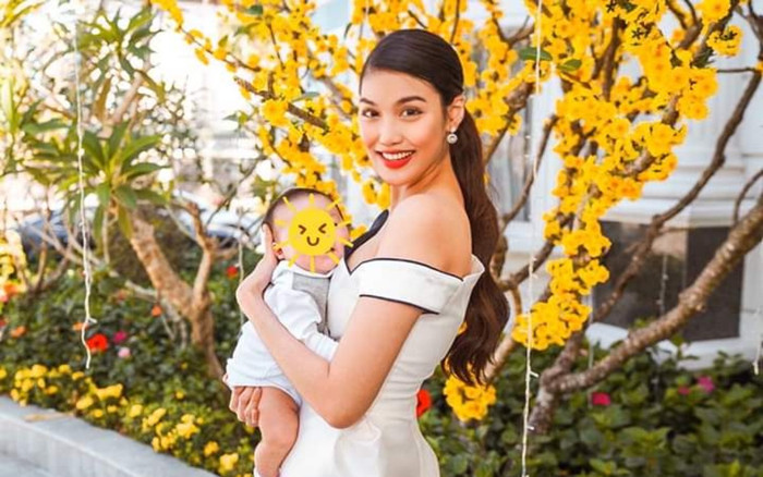 Lan Khuê 'đau đầu' vì quý tử 4 tháng tuổi bị chàm Ảnh 2