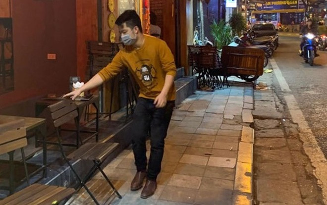 Hà Nội tạm thời đóng cửa các quán bar, karaoke, hạn chế tụ tập đông người Ảnh 2