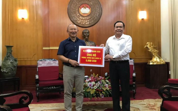 HLV Park Hang Seo ủng hộ 5000 USD cho bệnh nhân nhiễm Covid-19 Ảnh 2