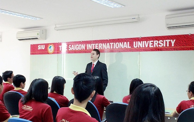 Trường ĐH ở TP.HCM cho sinh viên học online đến giữa tháng 6/2020, nhiều ĐH cho sinh viên nghỉ đến đầu tháng 5/2020 Ảnh 2