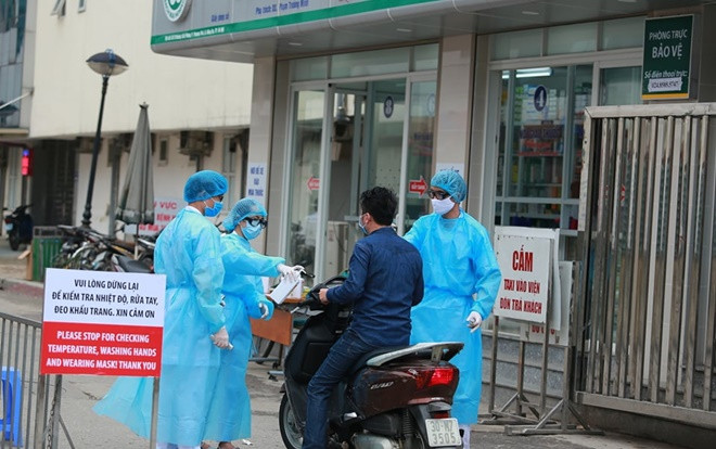 Hà Nội đề nghị những người đã tới 3 'điểm nóng' ở Bệnh viện Bạch Mai cần xét nghiệm ngay Ảnh 2