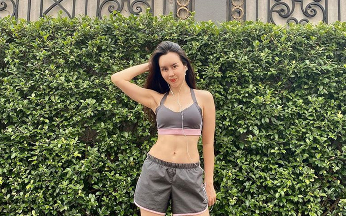 Lưu Hương Giang khoe eo thon không chút mỡ thừa ai nhìn cũng khen xuất sắc Ảnh 2