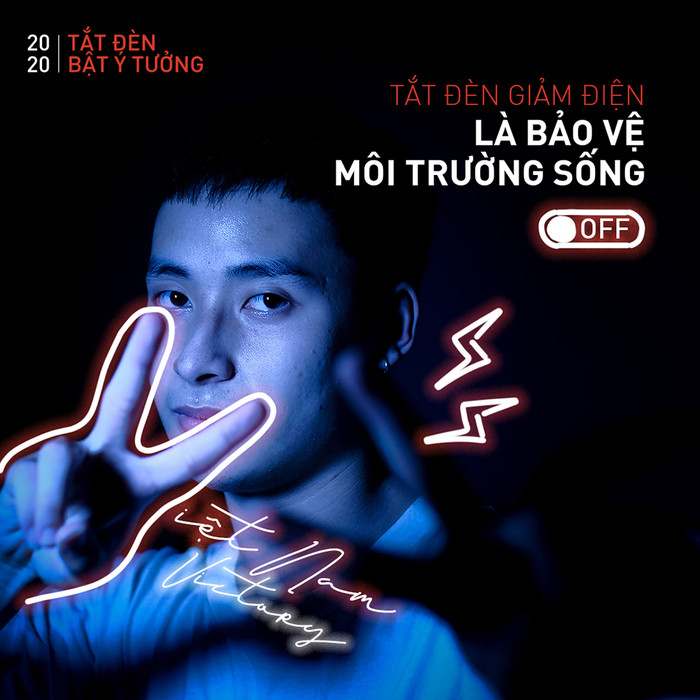 Giờ Trái đất khác lạ, bạn trẻ ở nhà chụp ảnh 'check-in' trong bóng tối