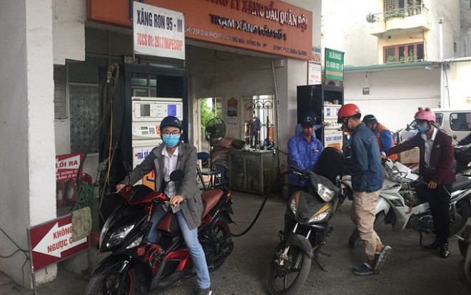 Giá xăng lại giảm 'sốc' hơn 4.000 đồng/lít, về mức thấp nhất 11 năm Ảnh 2