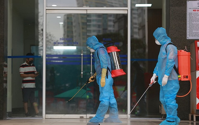 Phong tỏa một khoa ở Bệnh viện Xanh Pôn vì bệnh nhân số 175 đến thăm con trai Ảnh 2