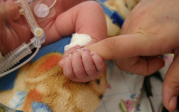 Trẻ sơ sinh đầu tiên ở Mỹ tử vong vì COVID-19 Ảnh 2