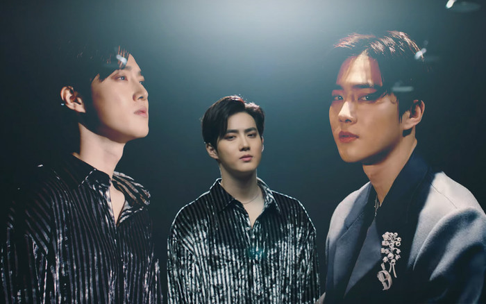 Suho (EXO) chốt sổ đường đua Kpop tháng 3 khắc nghiệt với vocal 'lụi tim' fan trong bản tình ca debut solo 'Let's Love' Ảnh 2