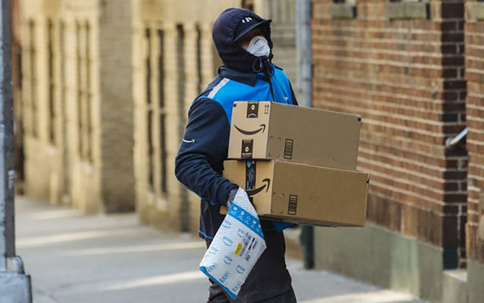 Nhân viên Amazon đi biểu tình giữa tâm dịch COVID-19 vì quá lo lắng Ảnh 2