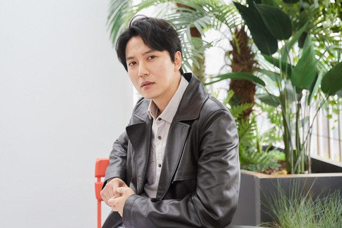 Không chỉ Song Kang Ho và Lee Byung Hun, 'Declaration of Emergency' còn có thể kết nạp thêm Kim Nam Gil