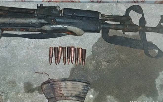 Vác súng AK đi 'xử' đối thủ, súng cướp cò trúng bạn đi cùng Ảnh 2