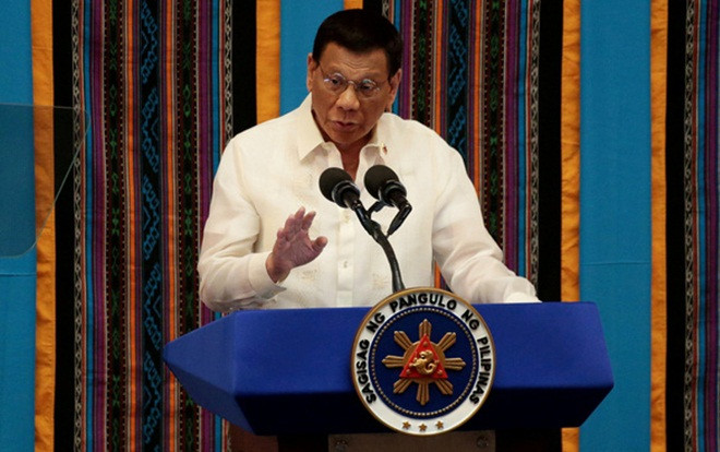 Tổng thống Philippines đòi bắn chết những người vi phạm lệnh phong tỏa Ảnh 2