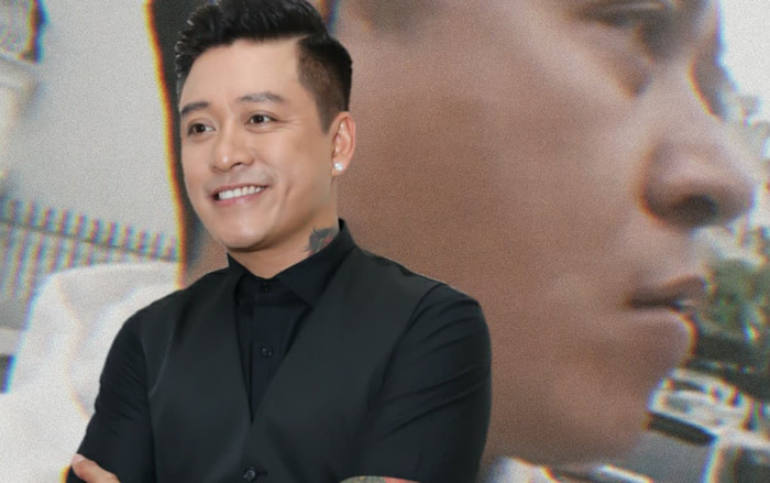 Livestream hát 'sương sương' ngoài đường, Tuấn Hưng bị khán giả nhắc nhở việc 'cách ly xã hội' Ảnh 2