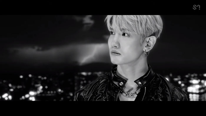 25 giây teaser Chocolate: Max Changmin đích thị là 'chiến binh hạng nặng' của Kpop tháng 4