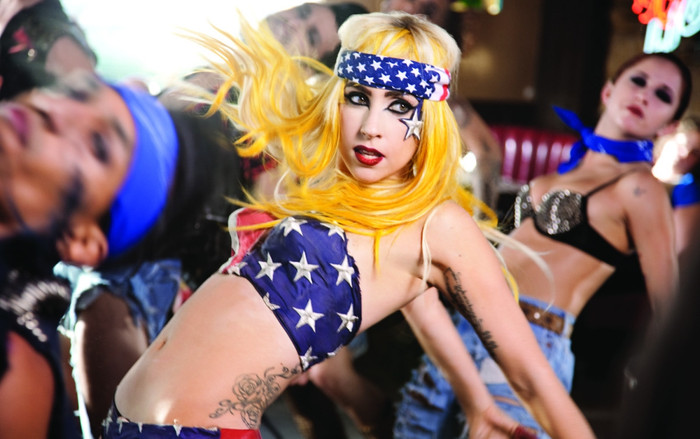 Sau đúng một thập kỷ, Lady Gaga đã chịu tung phần 2 của siêu phẩm Telephone? Ảnh 2