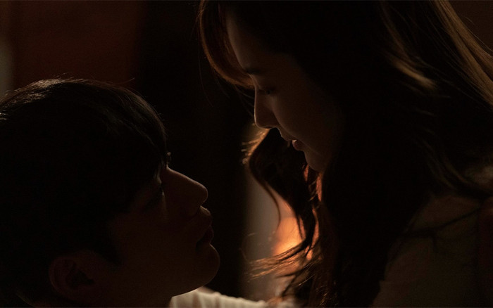 Park Min Young có cảnh nóng đầy nghệ thuật với Seo Kang Joon trong I'll Go to You When the Weather is Nice (Trời đẹp em sẽ đến) Ảnh 2