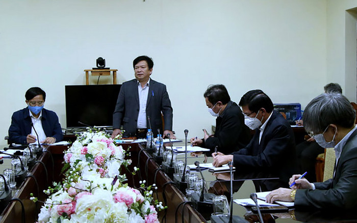 Hà Nam phong tỏa một thôn, cách ly 30 y bác sĩ do liên quan đến bệnh nhân 251 Ảnh 2