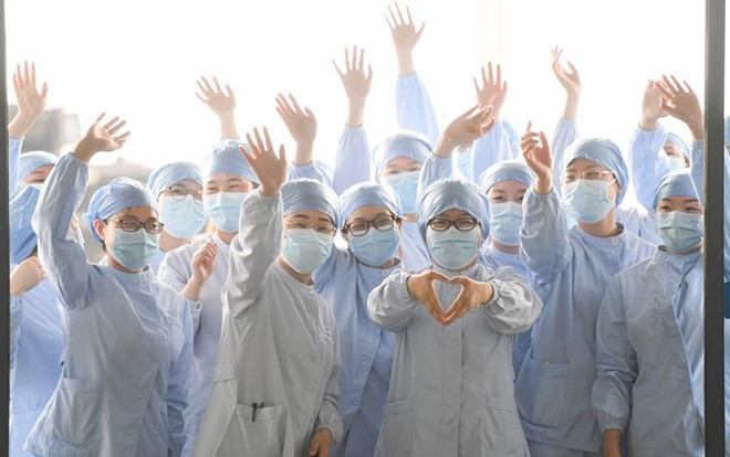 Những khoảnh khắc đáng nhớ trong 76 ngày chống dịch COVID-19 tại Vũ Hán Ảnh 2