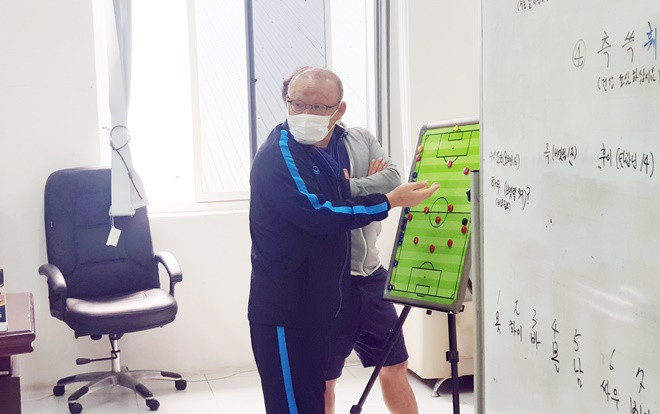 World Cup với tuyển Việt Nam xa vời vợi, dù ông Park giỏi và khát vọng Ảnh 2