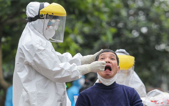 Phó trưởng công an phường tiếp xúc trực tiếp với bệnh nhân 243 có kết quả âm tính với COVID-19 Ảnh 2