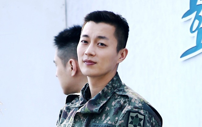 Yoon Doo Joon xuất ngũ, Highlight sẽ comeback vào năm sau? Ảnh 2
