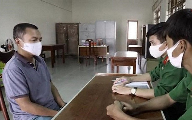 Người đàn ông bị phát hiện có lệnh truy nã khi vừa hoàn thành 14 ngày cách ly tập trung Ảnh 2