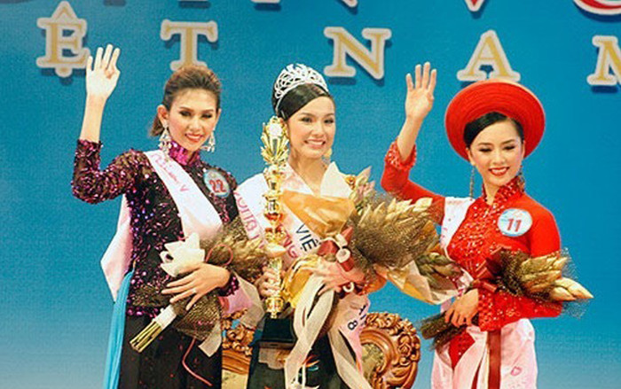 Võ Hoàng Yến bị 'đào' lại khoảnh khắc dịu dàng trả lời ứng xử hoa hậu, dân mạng hài hước: 'Còn đâu chị đại thét ra lửa!' Ảnh 2