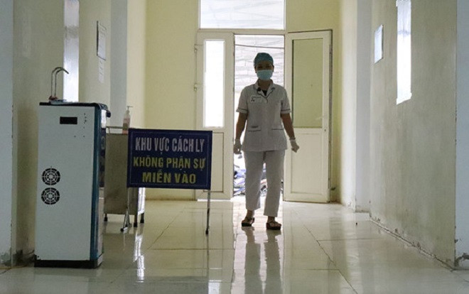 Phạt 5 triệu đồng người đàn ông xúc phạm công an trong khu cách ly Ảnh 2