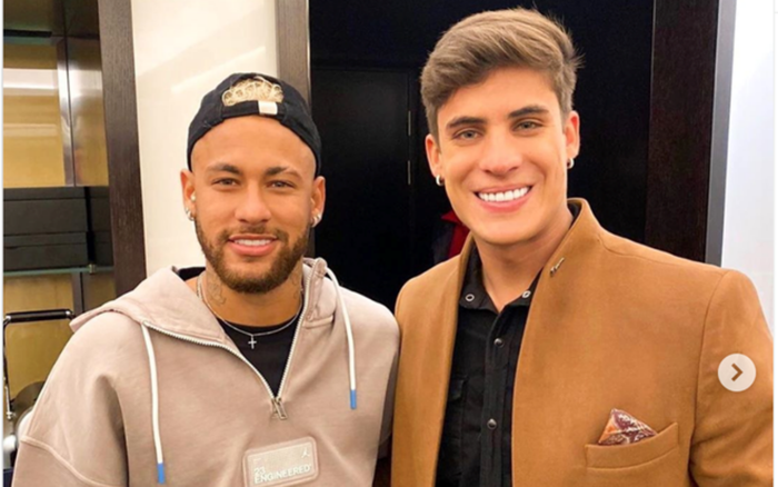 Neymar ủng hộ mẹ ruột 52 tuổi cặp kè 'phi công' mới 22 tuổi Ảnh 2