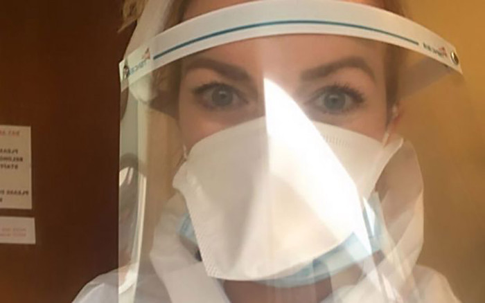 48 giờ ám ảnh trong viện dưỡng lão khi bị COVID-19 tấn công: Cứ 20 phút lại có 2 người qua đời Ảnh 2