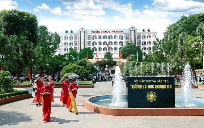 Trường Đại học sử dụng 42 tỷ đồng hỗ trợ sinh viên vượt qua mùa dịch COVID- 19 Ảnh 2
