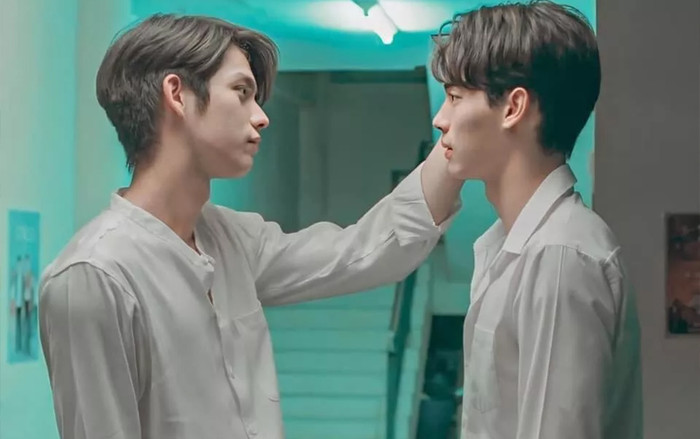 Học Bright của ‘2gether the series’ cách 'bẻ thẳng thành cong'! Ảnh 2