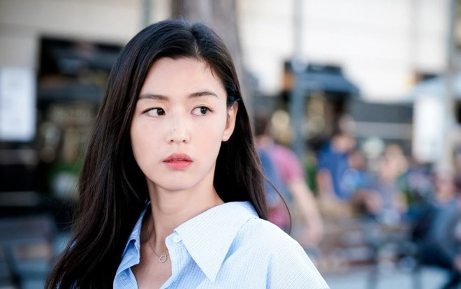 Jeon Ji Hyun bị vạch trần là người giả tạo, Knet: 'Thật hiểm độc!' Ảnh 2